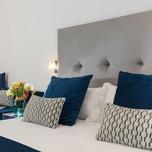 https://residenza-zanardelli.it-romehotels.com